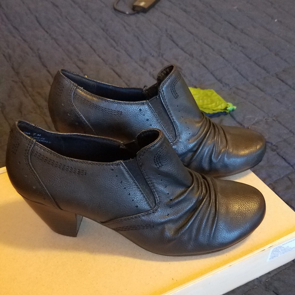 Ankle boots
